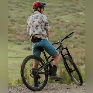 Strafe Ridgeline Bike Short